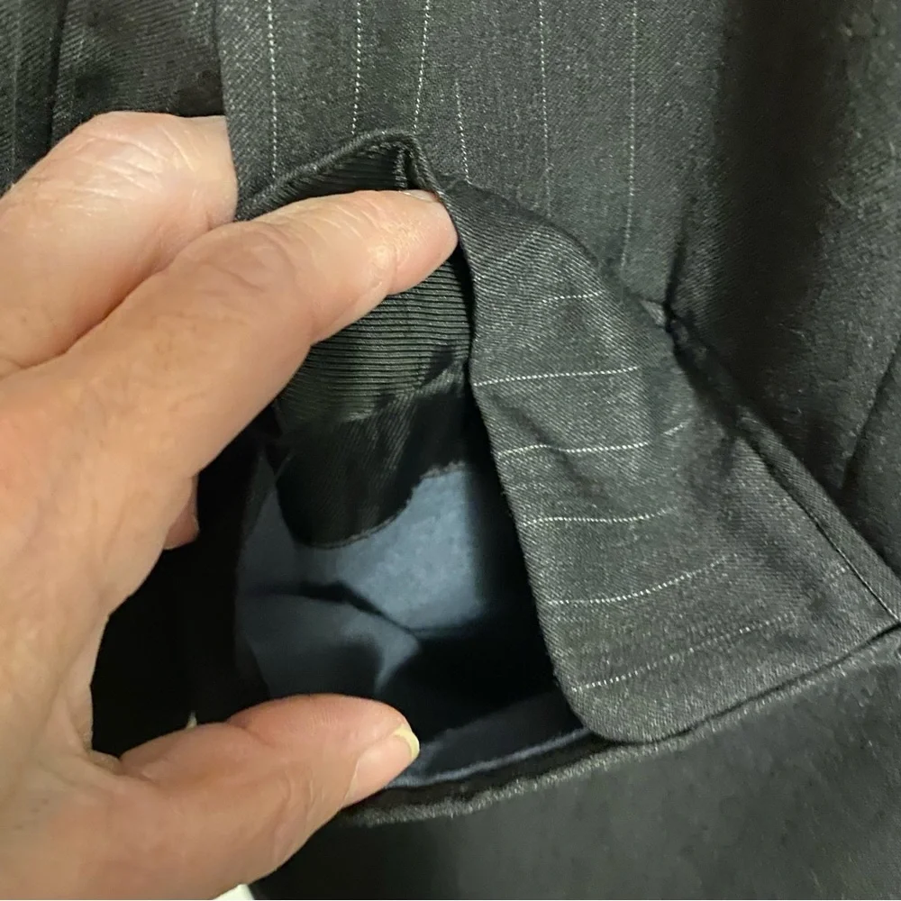 Classic Black Pinstripe Men's Blazer S&K Andrew Fezza  Size‎ 42L Three Button Up